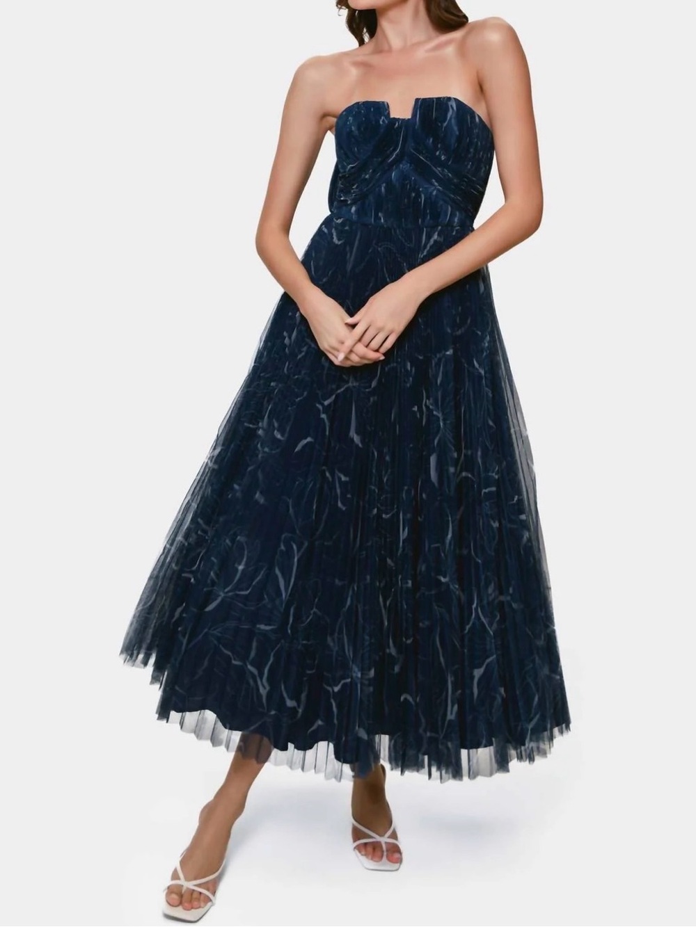 NWOT Hutch corene tulle gown size 6